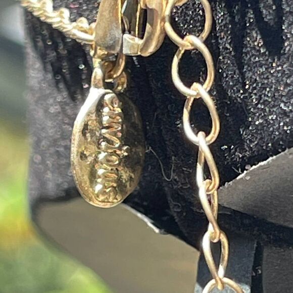 Envious Brushed Gold Tone Long Chain with Fushia Leather Tasle - Picture 3 of 6